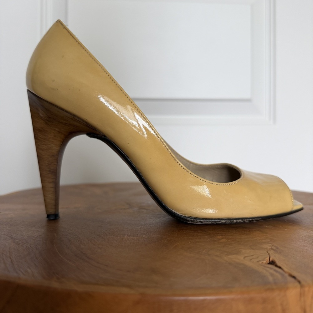 Stuart Weitzman Heels Mustard Size 6 Peep Toe Heels EUC Yellow